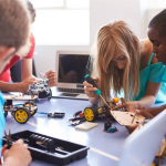 ky-nang-thuyet-trinh-va-robotics-cho-tre